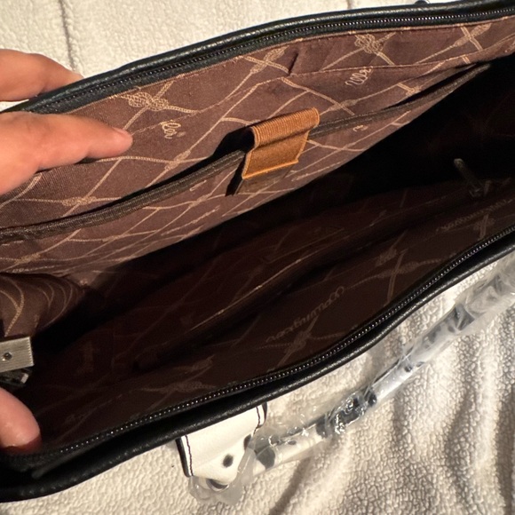 Wrangler Black Tote with White Cowhide Accent - Picture 4 of 4